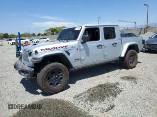 2023 Jeep Gladiator Mojave z VIN 1C6JJTEG9PL524790, wystawiony jako Copart lot #54714675 z przebiegiem 11 299 mil mil oraz Szkoda całkowita • Salvage title. Historia ofert i sprzedaży dostępna na DreamBid. Obrazek 1.