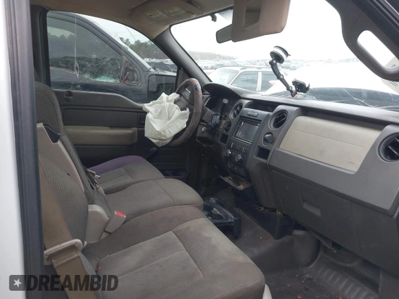 2009 Ford F-150 XL with VIN 1FTRF12WX9KC63899, listed as a IAAI auction lot 41407330 with 276,991 mi miles and . Bid and sale history available at DreamBid. Image 5.