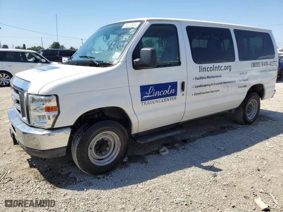 2014 Ford Econoline Wagon XL with VIN 1FBNE3BL9EDA36385, listed as a Copart auction lot 70272914 with 281,855 mi miles and Clean Title. Bid and sale history available at carsss.com. Image 1.