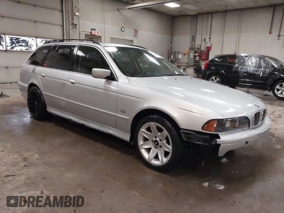 2003 BMW 5 Series 525iT with VIN WBADS33413GD50535, listed as a IAAI auction lot 41405870 with 180,748 mi miles. Bid and sale history available at carsss.com. Image 1.