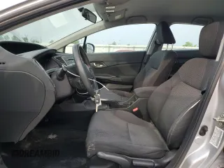 2015 Honda Civic LX z VIN 19XFB2F59FE060541, wystawiony jako Copart lot #58024495 z przebiegiem 76 472 mil mil oraz Szkoda całkowita • Salvage title. Historia ofert i sprzedaży dostępna na DreamBid. Obrazek 7.