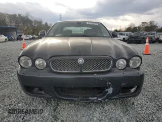 2008 Jaguar XJ with VIN SAJWA79B48SH24833, listed as a Copart auction lot 81923524 with 141,113 mi miles and Clean Title. Bid and sale history available at carsss.com. Image 5.