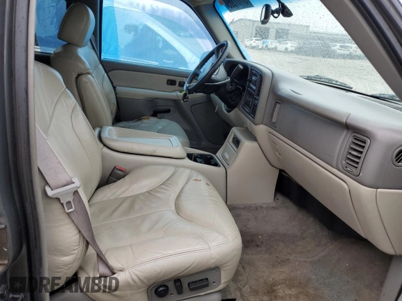 2000 GMC Yukon SLT with VIN 1GKEK13T9YJ130686, listed as a Copart auction lot 51177385 with 224,227 mi miles and Non Repairable. Bid and sale history available at carsss.com. Image 7.