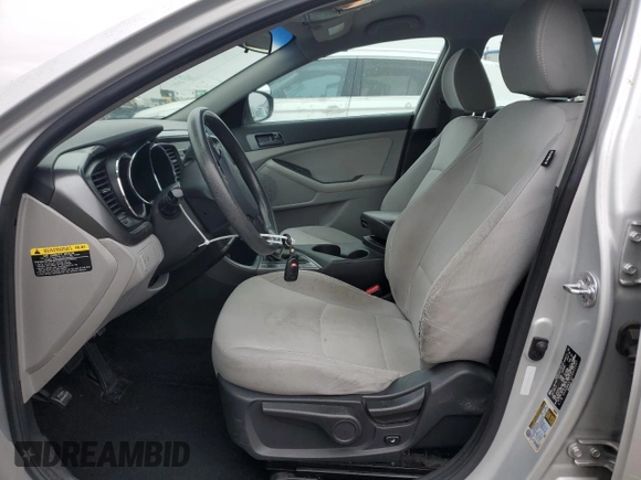 2012 Kia Optima LX z VIN 5XXGM4A73CG033597, wystawiony jako Copart lot #59585515 z przebiegiem 141 577 mil mil oraz Szkoda całkowita • Salvage title. Historia ofert i sprzedaży dostępna na DreamBid. Obrazek 7.