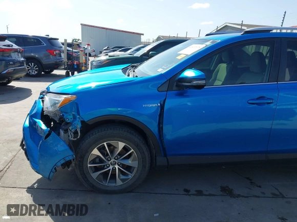 2016 Toyota RAV4 Hybrid XLE with VIN JTMRJREV5GD014170, listed as a IAAI auction lot 41822178 with 89,676 mi miles. Bid and sale history available at carsss.com. Image 6.