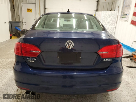 2012 Volkswagen Jetta SE z VIN 3VWDP7AJ5CM410644, wystawiony jako Copart lot #56464105 z przebiegiem 97 486 mil mil oraz Szkoda całkowita • Salvage title. Historia ofert i sprzedaży dostępna na DreamBid. Obrazek 6.