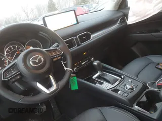 2025 Mazda CX-5 2.5 S Preferred Package with VIN JM3KFBCLXS0585270, listed as a IAAI auction lot 41410789 with 162 mi miles. Bid and sale history available at carsss.com. Image 5.