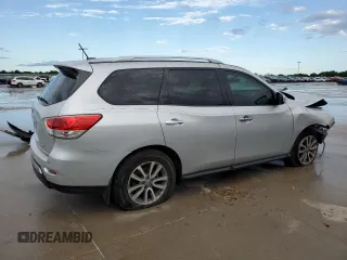 2014 Nissan Pathfinder S with VIN 5N1AR2MN7EC704256, listed as a Copart auction lot 53566225 with 112,652 mi miles and Salvage Title. Bid and sale history available at carsss.com. Image 3.