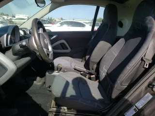 2008 Smart fortwo Pure с VIN WMEEJ31X68K099800, выставлен на аукционе Copart как лот 61967775 с пробегом Не указан миль и Чистый • Clean title. История ставок и продаж доступна на DreamBid. Изображение 7.