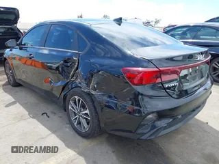 2022 Kia Forte LXS with VIN 3KPF24AD3NE450379, listed as a IAAI auction lot 42014796 with 109,296 mi miles. Bid and sale history available at carsss.com. Image 3.