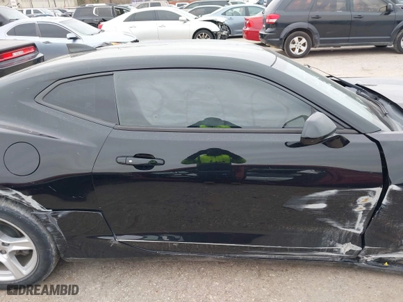 2019 Chevrolet Camaro 1LT with VIN 1G1FB1RS4K0105666, listed as a IAAI auction lot 41623001 with 58,694 mi miles. Bid and sale history available at carsss.com. Image 12.