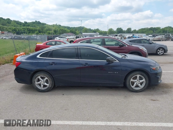 2016 Chevrolet Malibu LS z VIN 1G1ZB5ST9GF278692, wystawiony jako IAAI lot #42369208 z przebiegiem 148 195 mil mil oraz . Historia ofert i sprzedaży dostępna na DreamBid. Obrazek 13.