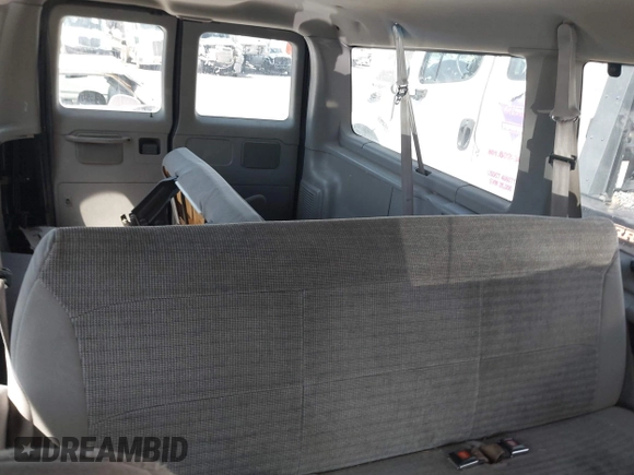 2000 Ford Econoline Passenger XL with VIN 1FMRE11L2YHB12900, listed as a IAAI auction lot 42424039 with 160,366 mi miles and . Bid and sale history available at DreamBid. Image 8.