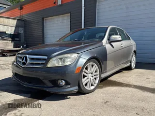 2009 Mercedes-Benz C 300 Sport z VIN WDDGF81X19R071486, wystawiony jako Copart lot #57711575 z przebiegiem 188 430 mil mil oraz Czysty tytuł • Clean title. Historia ofert i sprzedaży dostępna na DreamBid. Obrazek 2.