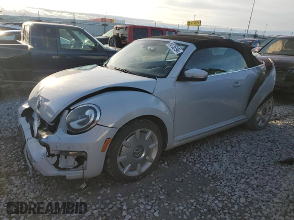 2018 Volkswagen Beetle S with VIN 3VW5DAAT7JM506557, listed as a Copart auction lot 84736194 with 34,930 mi miles and Salvage title. Bid and sale history available at DreamBid. Image 1.