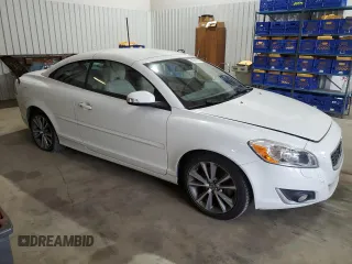 2013 Volvo C70 T5 with VIN YV1672MC1DJ140462, listed as a Copart auction lot 46996705 with 59,847 mi miles and Salvage Title. Bid and sale history available at carsss.com. Image 4.