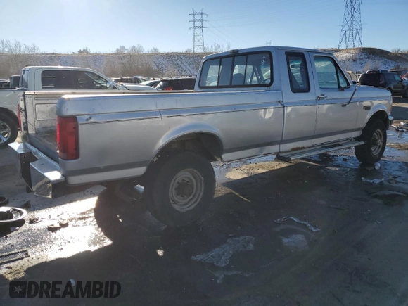 1992 Ford F-250 с VIN 1FTHX26G8NKB92391, выставлен на аукционе Copart как лот 42746455 с пробегом 191 244 миль миль и Чистый • Clean title. История ставок и продаж доступна на DreamBid. Изображение 3.