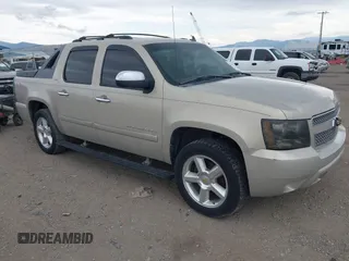 2007 Chevrolet Avalanche LTZ with VIN 3GNFK12Y67G299097, listed as a IAAI auction lot 42751128 with 155,617 mi miles and . Bid and sale history available at DreamBid. Image 1.
