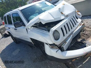 2013 Jeep Patriot Sport z VIN 1C4NJPBA4DD130489, wystawiony jako IAAI lot #42270017 z przebiegiem 165 773 mil mil oraz . Historia ofert i sprzedaży dostępna na DreamBid. Obrazek 1.