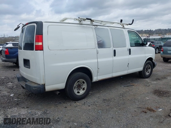 2009 Chevrolet Express Cargo Van with VIN 1GCGG25C791108423, listed as a IAAI auction lot 41919297 with 1 mi miles. Bid and sale history available at carsss.com. Image 4.