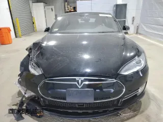 2016 Tesla Model S 90D with VIN 5YJSA1E49GF124514, listed as a Copart auction lot 53864125 with Not provided miles and Salvage title. Bid and sale history available at DreamBid. Image 5.