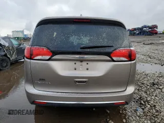2017 Chrysler Pacifica Touring L with VIN 2C4RC1BG6HR537536, listed as a Copart auction lot 49702695 with 123,599 mi miles and Salvage Title. Bid and sale history available at DreamBid. Image 6.