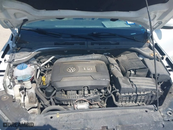 2014 Volkswagen Jetta Sedan SE with VIN 3VWD07AJ2EM310654, listed as a IAAI auction lot 41997453 with 126,801 mi miles. Bid and sale history available at carsss.com. Image 10.