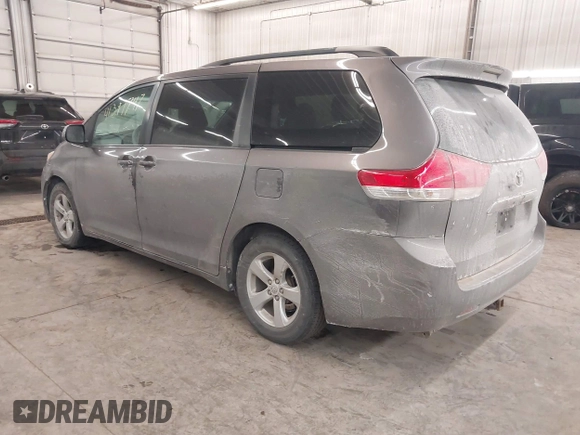 2011 Toyota Sienna LE AAS with VIN 5TDKK3DC6BS146668, listed as a IAAI auction lot 41391747 with 223,365 mi miles. Bid and sale history available at carsss.com. Image 3.