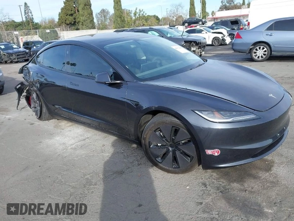 2024 Tesla Model 3 z VIN 5YJ3E1EA7RF736647, wystawiony jako IAAI lot #41372410 z przebiegiem 12 889 mil mil oraz . Historia ofert i sprzedaży dostępna na DreamBid. Obrazek 1.