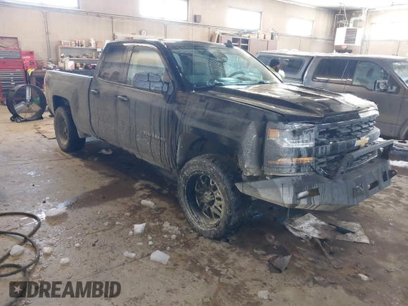 2017 Chevrolet Silverado 1500 Custom with VIN 1GCVKPEC2HZ263870, listed as a IAAI auction lot 41618087 with 197,482 mi miles. Bid and sale history available at carsss.com. Image 1.
