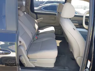 2016 Kia Sedona LX with VIN KNDMB5C13G6178411, listed as a IAAI auction lot 41993035 with 118,585 mi miles. Bid and sale history available at carsss.com. Image 8.