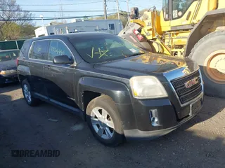 2010 GMC Terrain SLE-1 z VIN 2CTFLCEW0A6416692, wystawiony jako IAAI lot #42165126 z przebiegiem Nie podano mil oraz . Historia ofert i sprzedaży dostępna na DreamBid. Obrazek 1.