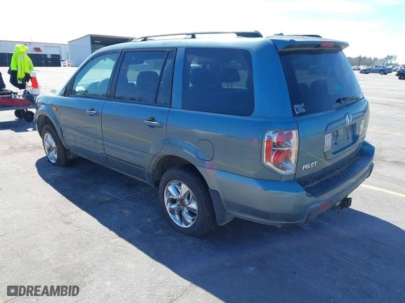 2006 Honda Pilot EX-L with VIN 5FNYF18526B028206, listed as a IAAI auction lot 41696355 with 282,779 mi miles. Bid and sale history available at carsss.com. Image 3.
