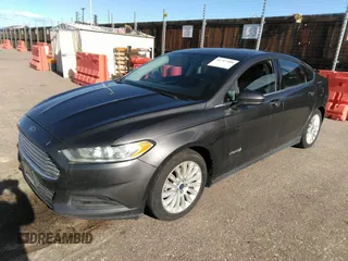 2015 Ford Fusion S Hybrid with VIN 3FA6P0UU6FR307898, listed as a IAAI auction lot 41717200 with 177,735 mi miles. Bid and sale history available at carsss.com. Image 2.
