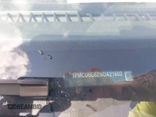 2022 Ford Escape SE с VIN 1FMCU0G62NUA21603, выставлен на аукционе IAAI как лот 42060957 с пробегом 38 335 миль миль и . История ставок и продаж доступна на DreamBid. Изображение 9.