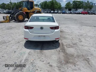 2021 Mazda 3 S z VIN 3MZBPAAL8MM254784, wystawiony jako IAAI lot #41936261 z przebiegiem 18 156 mil mil oraz . Historia ofert i sprzedaży dostępna na DreamBid. Obrazek 16.