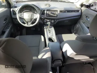 2021 Honda HR-V LX with VIN 3CZRU6H35MM746843, listed as a Copart auction lot 47437435 with 30,652 mi miles and Salvage Title. Bid and sale history available at carsss.com. Image 8.