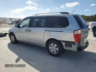2009 Kia Sedona LX with VIN KNDMB233696315862, listed as a Copart auction lot 76493774 with 178,981 mi miles and Salvage Title. Bid and sale history available at carsss.com. Image 2.