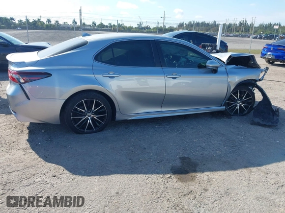 2022 Toyota Camry SE with VIN 4T1T11AK9NU686020, listed as a IAAI auction lot 41155558 with 46,746 mi miles and . Bid and sale history available at DreamBid. Image 4.