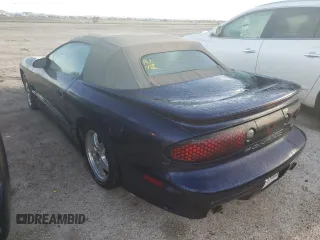 2002 Pontiac Firebird Trans Am with VIN 2G2FV32G322150746, listed as a Copart auction lot 83475384 with 0 mi miles and Non Repairable. Bid and sale history available at carsss.com. Image 3.