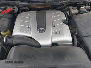 2004 Lexus LS 430 with VIN JTHBN36F440172091, listed as a IAAI auction lot 41997732 with 196,419 mi miles and . Bid and sale history available at carsss.com. Image 10.