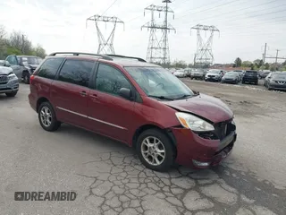 2005 Toyota Sienna XLE with VIN 5TDBA22C25S047298, listed as a IAAI auction lot 42039417 with 185,105 mi miles. Bid and sale history available at carsss.com. Image 1.