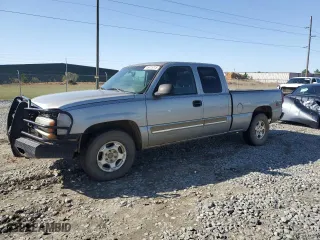 2003 Chevrolet Silverado 1500 LS with VIN 2GCEK19T331105322, listed as a Copart auction lot 45475715 with 381,638 mi miles and Salvage Title. Bid and sale history available at carsss.com. Image 1.