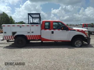 2016 Ford F-250 XL с VIN 1FD7X2B6XGEC87427, выставлен на аукционе IAAI как лот 42014963 с пробегом 537 454 миль миль и . История ставок и продаж доступна на DreamBid. Изображение 13.