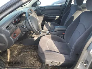2002 Chrysler Sebring LX z VIN 1C3EL46X42N199749, wystawiony jako Copart lot #75268424 z przebiegiem 118 504 mil mil oraz Nie do naprawy • Non repairable. Historia ofert i sprzedaży dostępna na DreamBid. Obrazek 7.