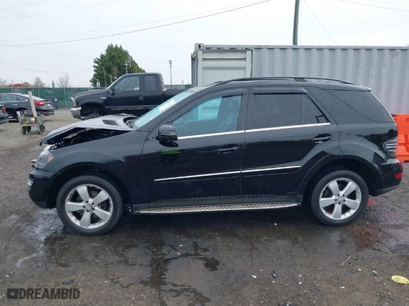 2011 Mercedes-Benz M-Class ML 350 with VIN 4JGBB8GB9BA630505, listed as a IAAI auction lot 41931141 with 175,132 mi miles. Bid and sale history available at carsss.com. Image 14.