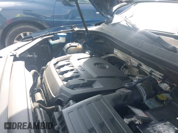 2018 Volkswagen Tiguan S with VIN 3VV0B7AXXJM018455, listed as a IAAI auction lot 41979115 with 92,104 mi miles and . Bid and sale history available at DreamBid. Image 10.