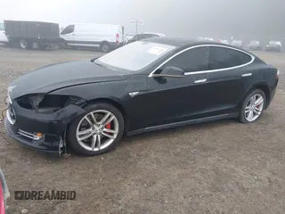 2014 Tesla Model S 60 with VIN 5YJSA1H1XEFP36008, listed as a IAAI auction lot 41287240 with 48,171 mi miles and . Bid and sale history available at DreamBid. Image 20.