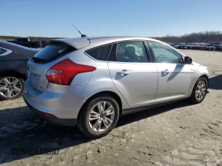 2012 Ford Focus SEL with VIN 1FAHP3M27CL316886, listed as a Copart auction lot 45092975 with 137,055 mi miles and Salvage Title. Bid and sale history available at carsss.com. Image 3.