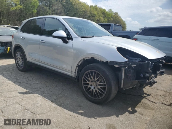 2017 Porsche Cayenne S с VIN WP1AB2A28HLA51118, выставлен на аукционе Copart как лот 50918305 с пробегом 109 872 миль миль и Списание • Salvage title. История ставок и продаж доступна на DreamBid. Изображение 4.